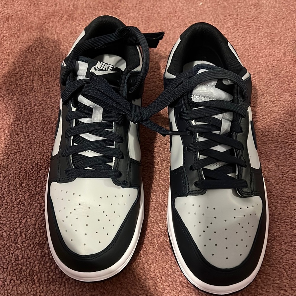 Nike Georgetown dunks worn once size 8 mens